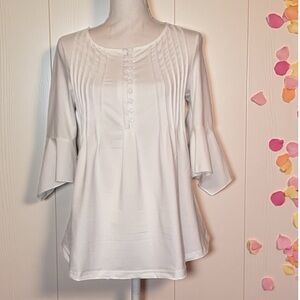 PLEATED PULLOVER BLOUSE V-Neck Flared Sleeves in White in Size Small